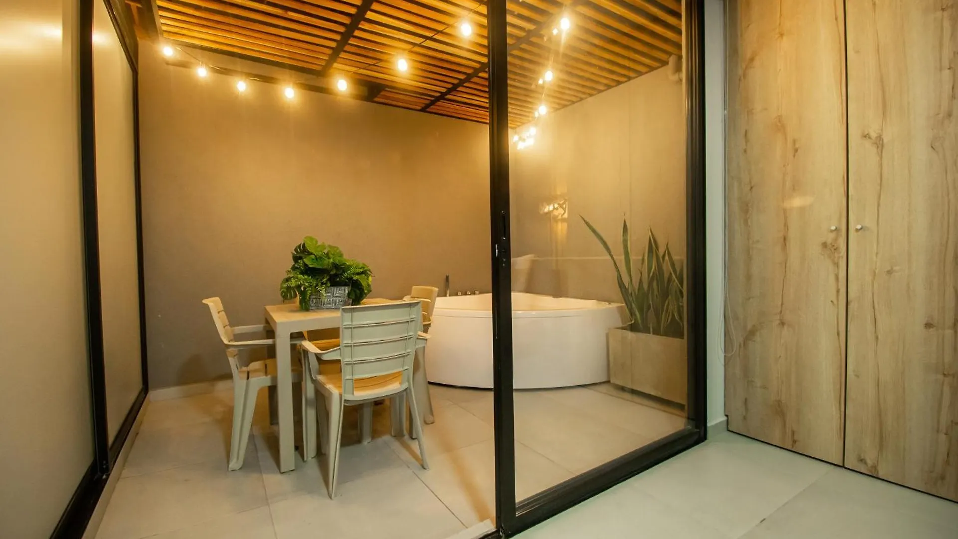Barcelo Coliving Apartment Medellin 0*,  Colombia