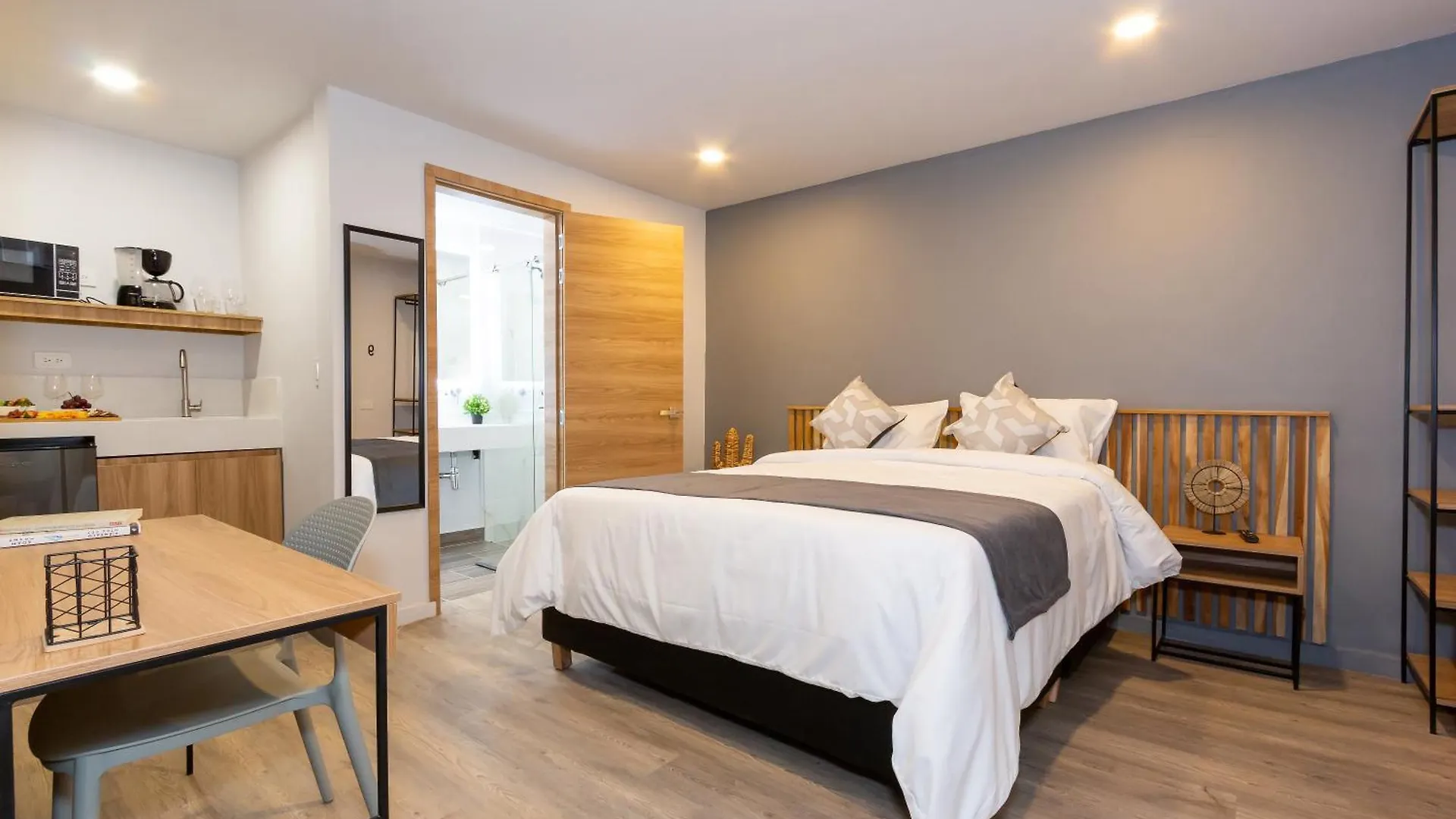 Barcelo Coliving Apartment Medellin