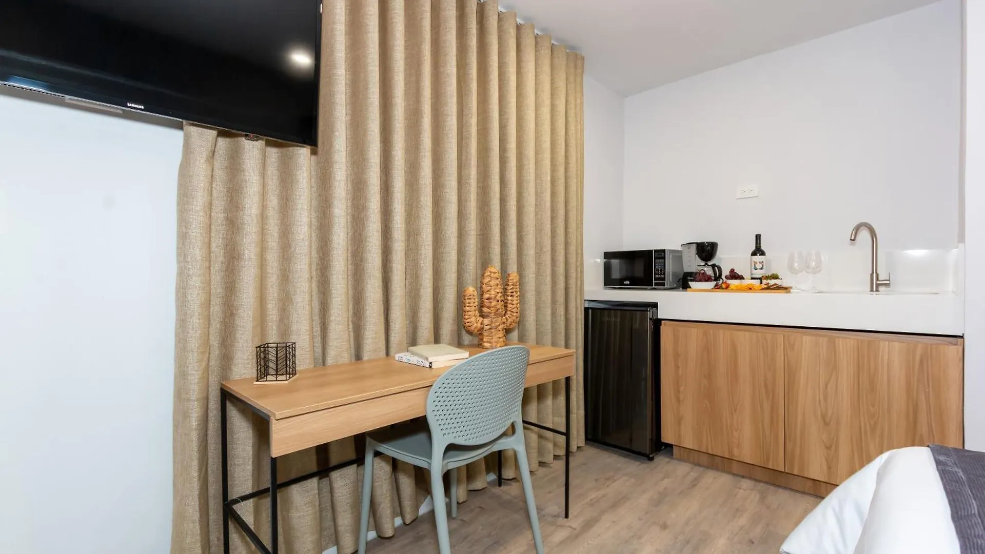 Barcelo Coliving Apartment Medellin
