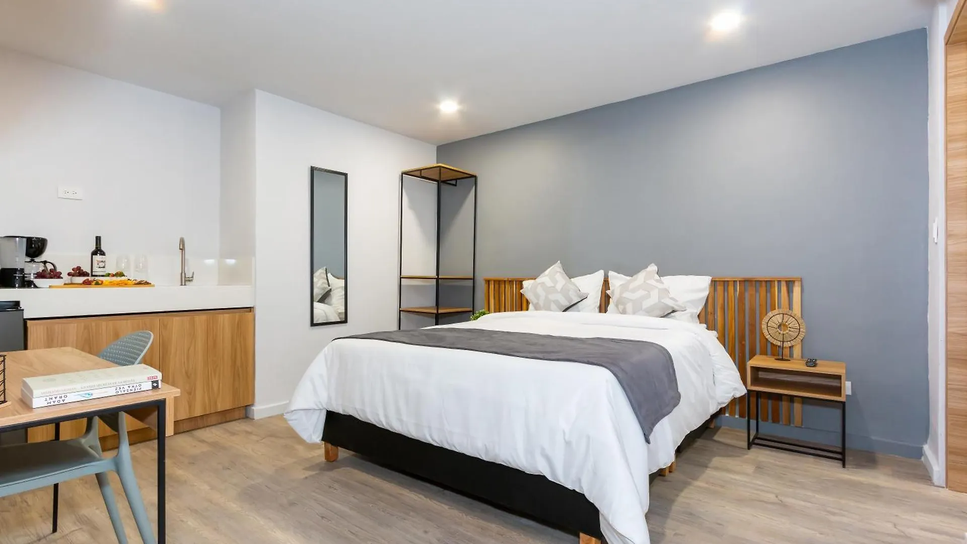Barcelo Coliving Apartment Medellin