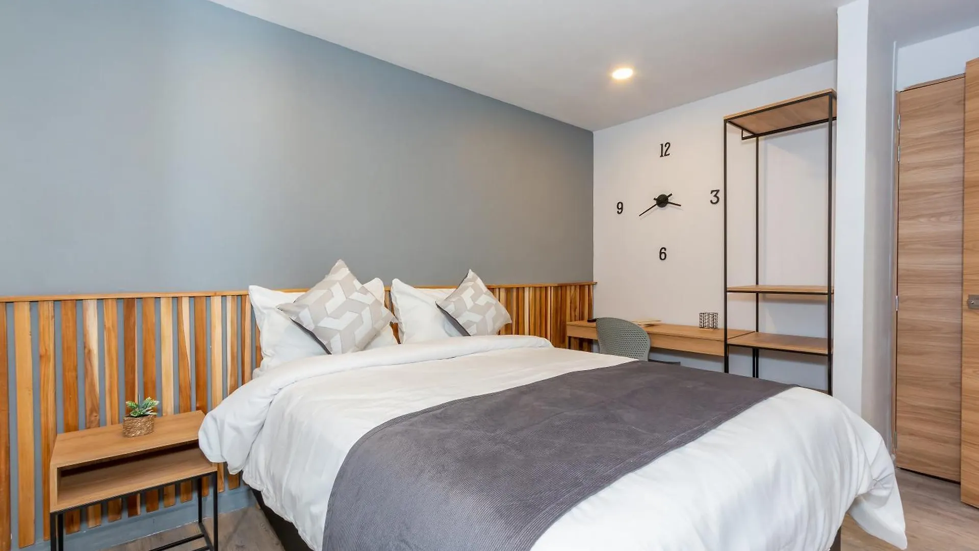 Barcelo Coliving Apartment Medellin 0*,