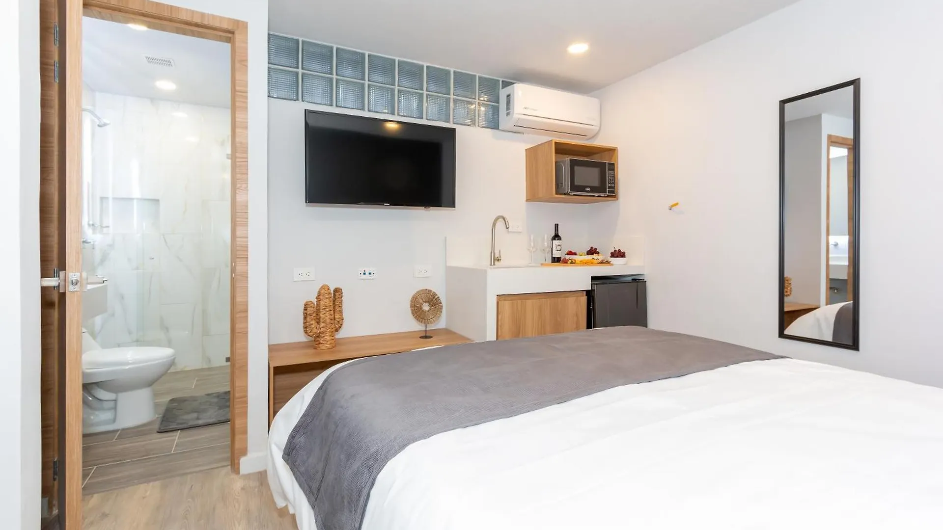 Barcelo Coliving Apartment Medellin