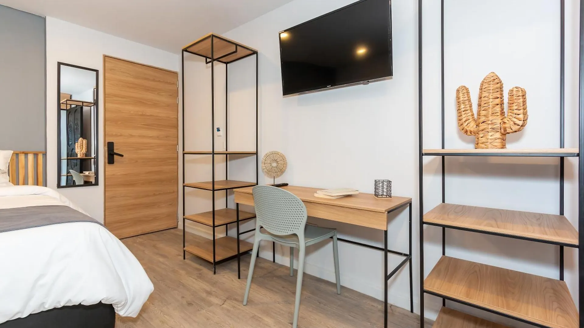 Barcelo Coliving Apartment Medellin 0*,