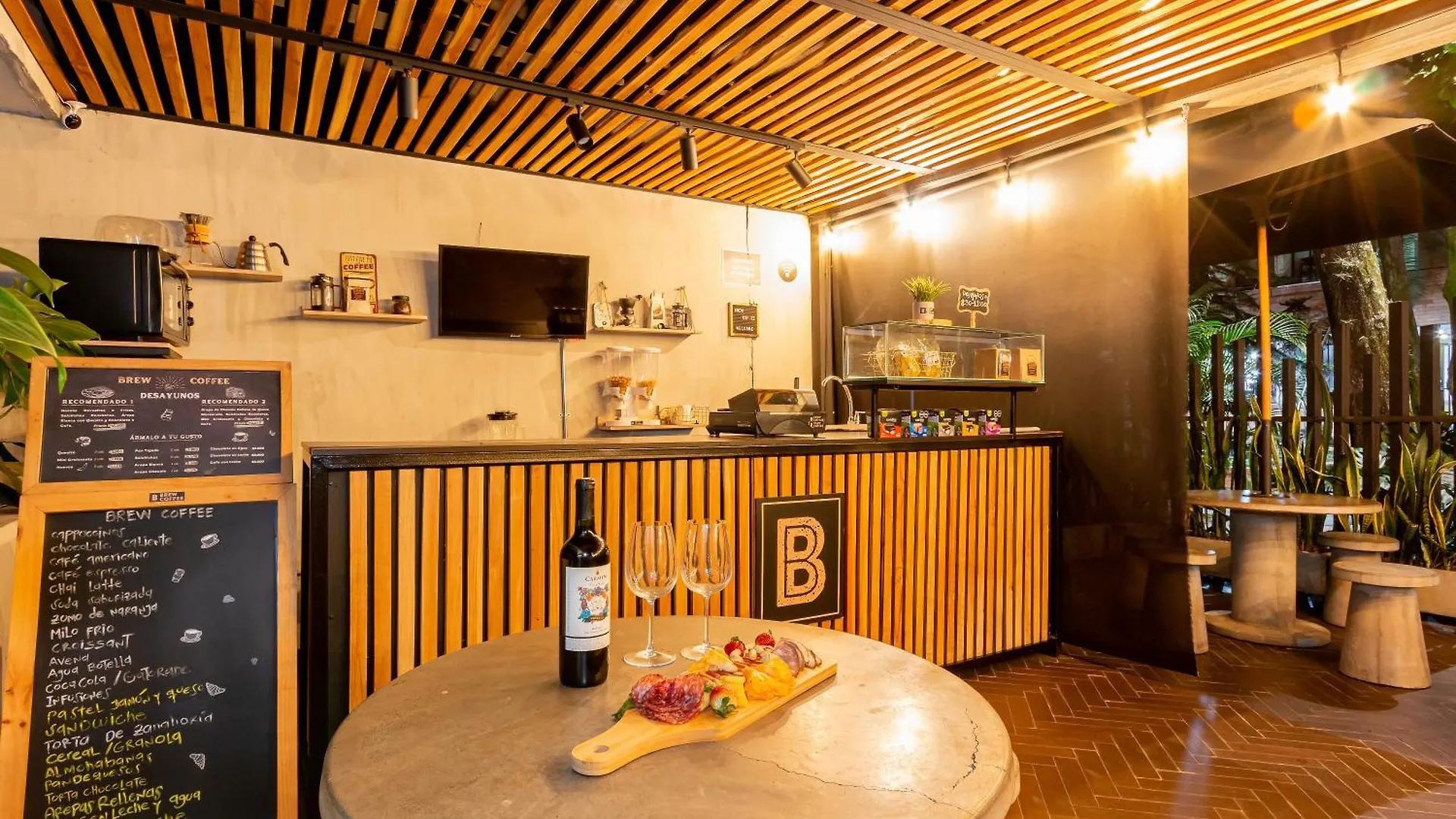 Barcelo Coliving Apartment Medellin