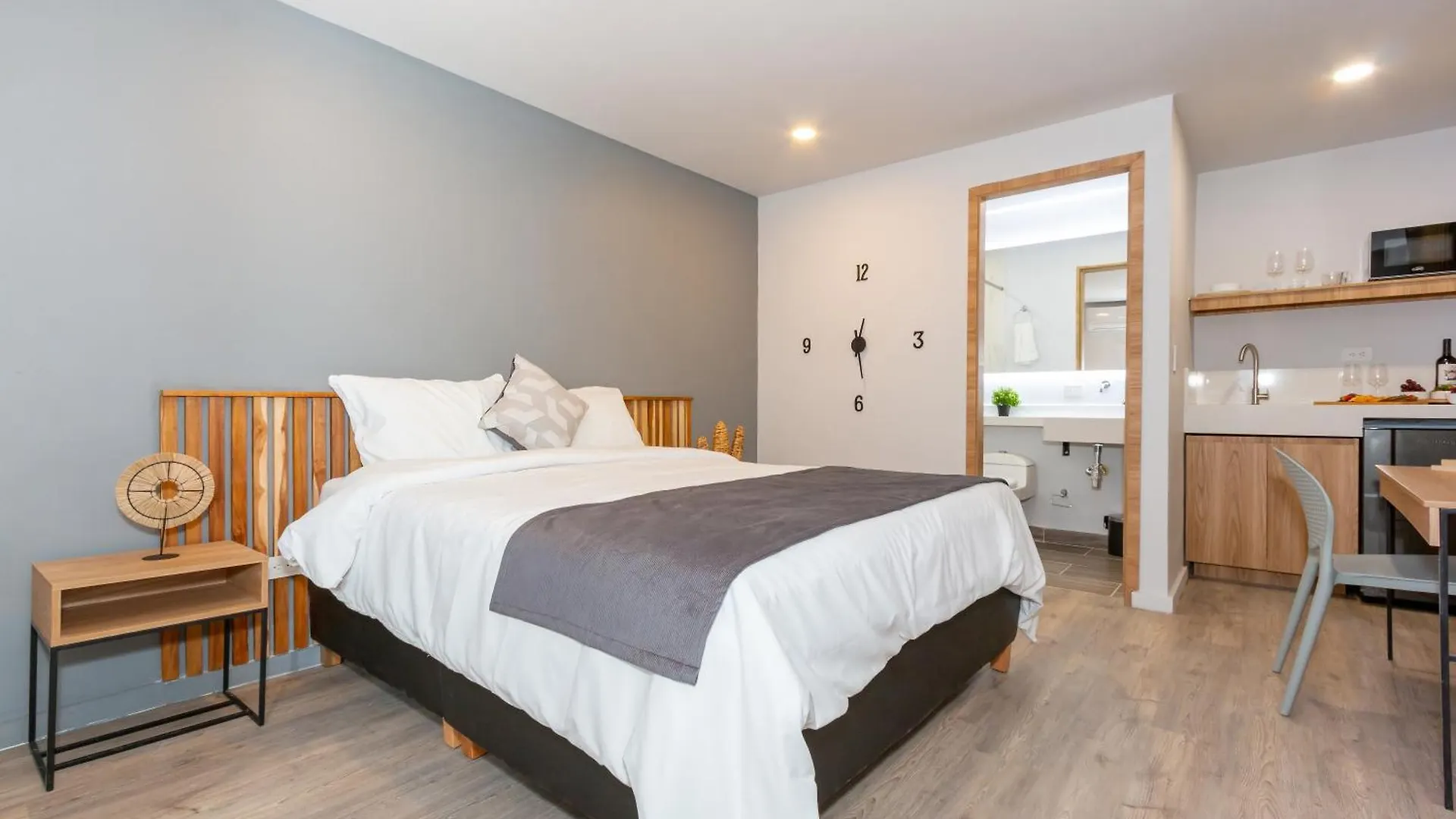 Barcelo Coliving Apartment Medellin