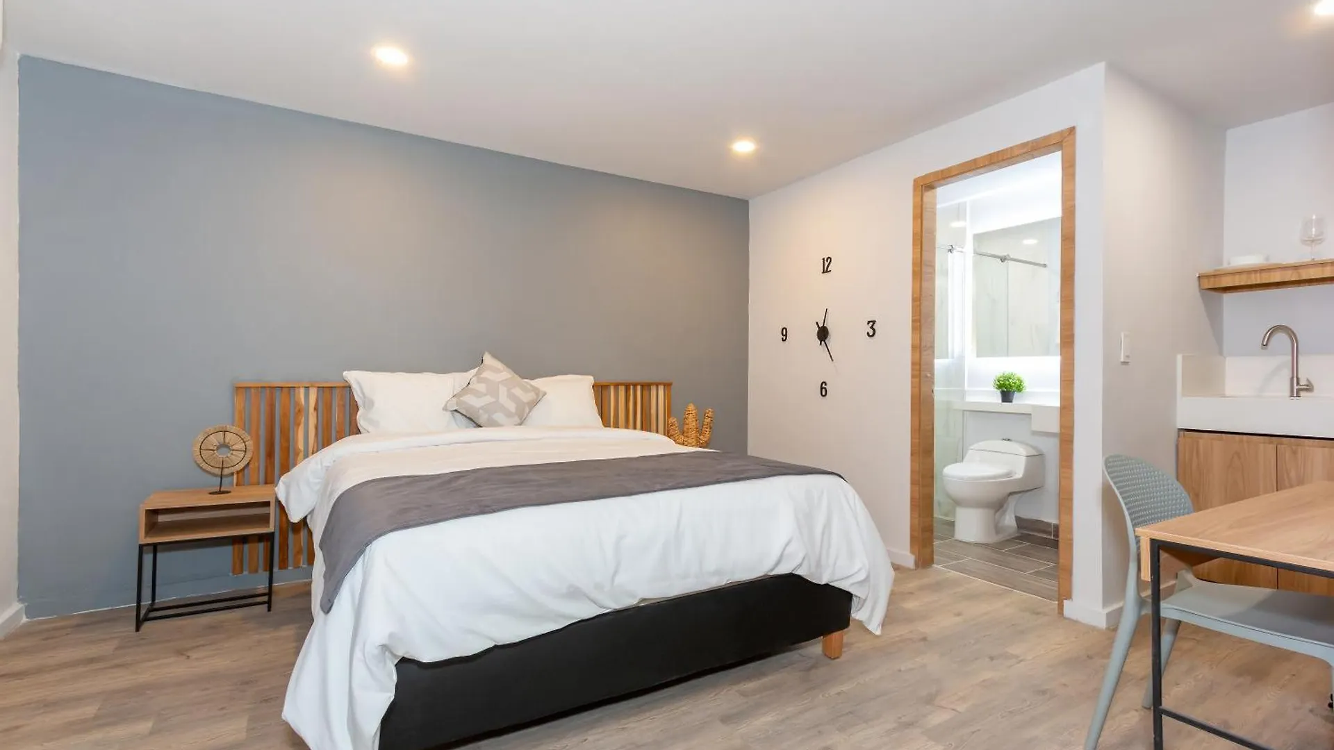 Barcelo Coliving Apartment Medellin